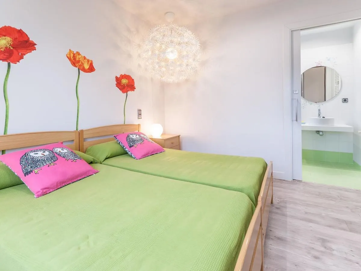 Lively Holiday Home In L'Escala With Swimming Pool Spanien